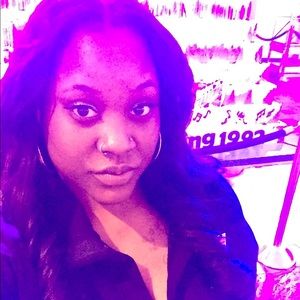 Meet your Posher, Chloe simone